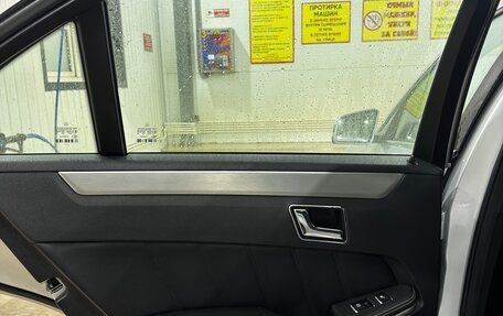 Mercedes-Benz E-Класс, 2011 год, 1 749 000 рублей, 20 фотография