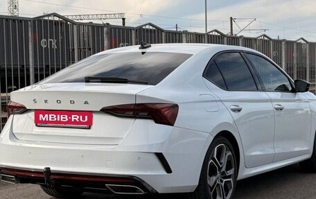 Skoda Octavia IV, 2022 год, 2 400 000 рублей, 2 фотография