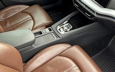 Skoda Octavia IV, 2022 год, 2 400 000 рублей, 18 фотография