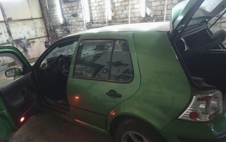 Volkswagen Golf IV, 2000 год, 160 000 рублей, 2 фотография