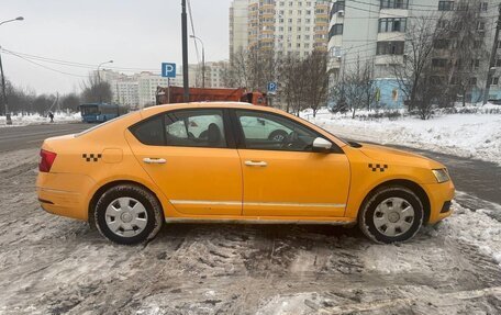 Skoda Octavia, 2018 год, 800 000 рублей, 4 фотография