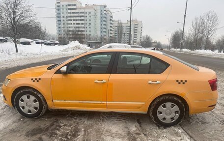 Skoda Octavia, 2018 год, 800 000 рублей, 3 фотография