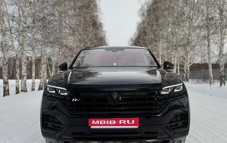 Volkswagen Touareg III, 2018 год, 6 800 000 рублей, 2 фотография