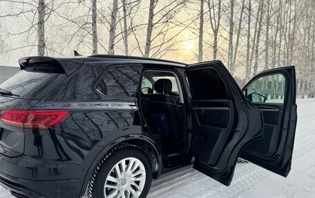 Volkswagen Touareg III, 2018 год, 6 800 000 рублей, 10 фотография