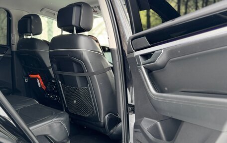 Volkswagen Touareg III, 2018 год, 6 800 000 рублей, 12 фотография