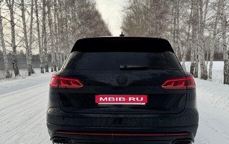 Volkswagen Touareg III, 2018 год, 6 800 000 рублей, 7 фотография