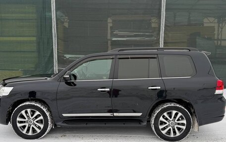 Toyota Land Cruiser 200, 2017 год, 5 750 000 рублей, 5 фотография