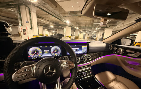 Mercedes-Benz E-Класс, 2017 год, 3 500 000 рублей, 15 фотография