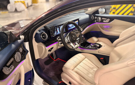 Mercedes-Benz E-Класс, 2017 год, 3 500 000 рублей, 17 фотография