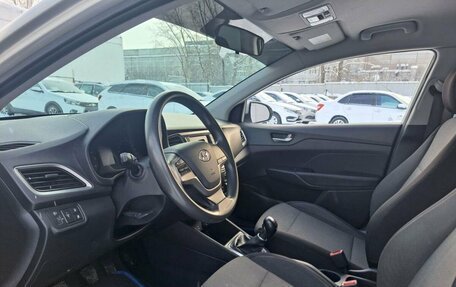 Hyundai Solaris II рестайлинг, 2019 год, 969 000 рублей, 16 фотография