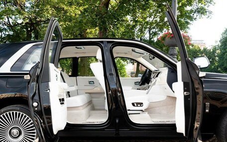 Rolls-Royce Cullinan, 2021 год, 34 900 000 рублей, 18 фотография