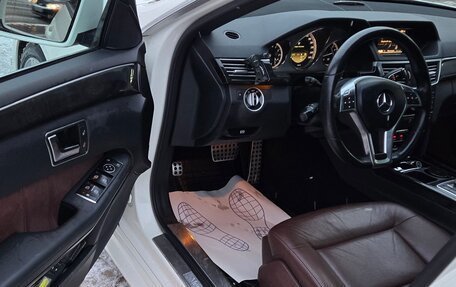 Mercedes-Benz E-Класс, 2012 год, 1 600 000 рублей, 6 фотография