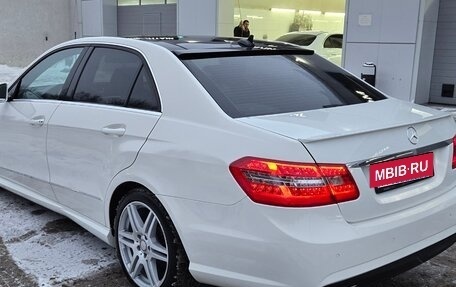 Mercedes-Benz E-Класс, 2012 год, 1 600 000 рублей, 2 фотография