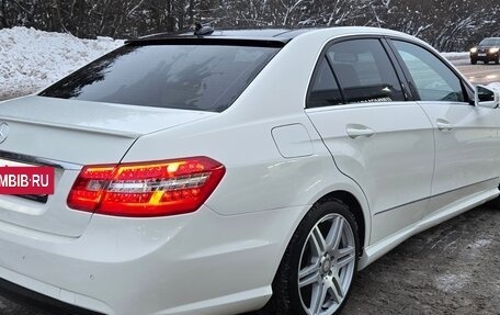 Mercedes-Benz E-Класс, 2012 год, 1 600 000 рублей, 3 фотография