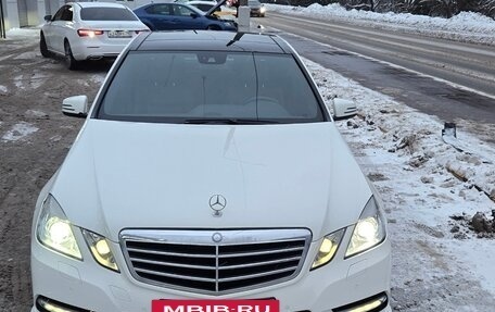 Mercedes-Benz E-Класс, 2012 год, 1 600 000 рублей, 5 фотография