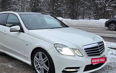 Mercedes-Benz E-Класс, 2012 год, 1 600 000 рублей, 4 фотография