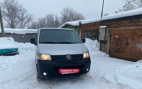 Volkswagen Transporter T5 рестайлинг, 2007 год, 950 000 рублей, 2 фотография