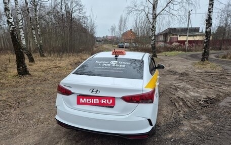 Hyundai Solaris II рестайлинг, 2021 год, 1 290 000 рублей, 2 фотография