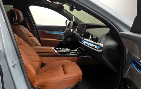 BMW 7 серия, 2025 год, 13 300 000 рублей, 11 фотография