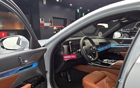 BMW 7 серия, 2025 год, 13 300 000 рублей, 10 фотография