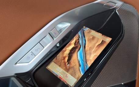 BMW 7 серия, 2025 год, 13 300 000 рублей, 18 фотография