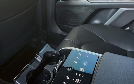 Toyota Camry, 2018 год, 2 850 000 рублей, 10 фотография