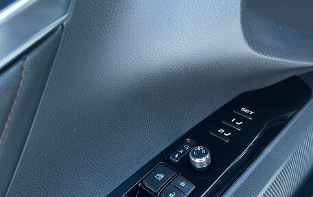 Toyota Camry, 2018 год, 2 850 000 рублей, 12 фотография