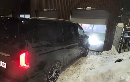 Mercedes-Benz V-Класс, 2017 год, 4 250 000 рублей, 4 фотография