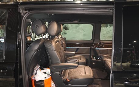 Mercedes-Benz V-Класс, 2017 год, 4 250 000 рублей, 7 фотография