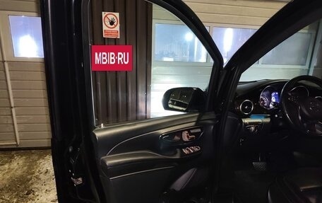 Mercedes-Benz V-Класс, 2017 год, 4 250 000 рублей, 8 фотография