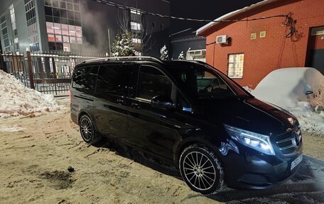 Mercedes-Benz V-Класс, 2017 год, 4 250 000 рублей, 11 фотография