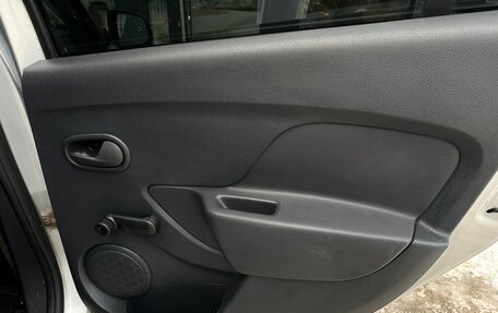 Renault Logan II, 2020 год, 1 099 000 рублей, 12 фотография