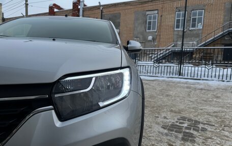 Renault Logan II, 2020 год, 1 099 000 рублей, 29 фотография