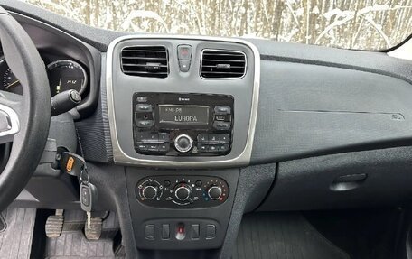 Renault Logan II, 2019 год, 750 000 рублей, 16 фотография