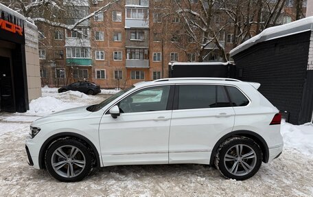 Volkswagen Tiguan II, 2019 год, 3 850 000 рублей, 2 фотография