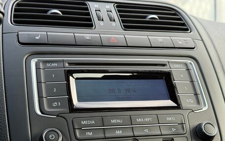 Volkswagen Polo VI (EU Market), 2015 год, 997 000 рублей, 17 фотография