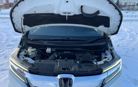 Honda Stepwgn IV, 2021 год, 3 025 000 рублей, 16 фотография