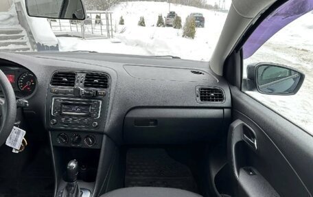 Volkswagen Polo VI (EU Market), 2014 год, 880 000 рублей, 28 фотография