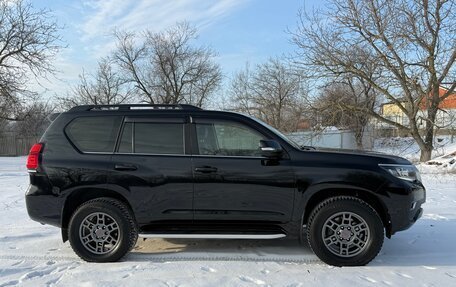 Toyota Land Cruiser Prado 150 рестайлинг 2, 2018 год, 5 800 000 рублей, 4 фотография