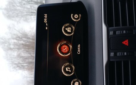 Mazda 3, 2017 год, 1 950 000 рублей, 16 фотография