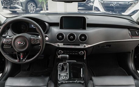 KIA Stinger I, 2018 год, 2 320 000 рублей, 14 фотография