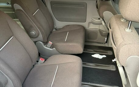 Honda Stepwgn IV, 2015 год, 2 300 000 рублей, 8 фотография