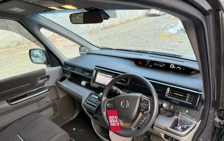 Honda Stepwgn IV, 2015 год, 2 300 000 рублей, 9 фотография