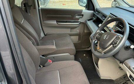 Honda Stepwgn IV, 2015 год, 2 300 000 рублей, 16 фотография