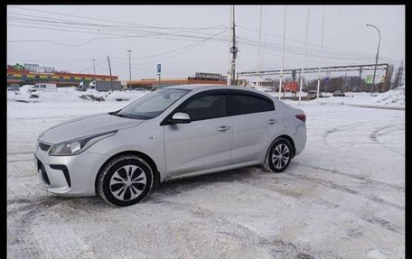 KIA Rio IV, 2019 год, 1 620 000 рублей, 3 фотография