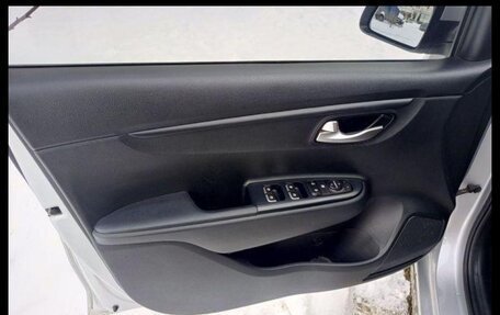 KIA Rio IV, 2019 год, 1 620 000 рублей, 12 фотография