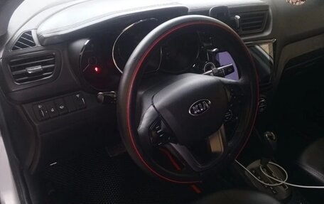 KIA Rio III рестайлинг, 2013 год, 900 000 рублей, 3 фотография