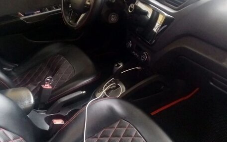 KIA Rio III рестайлинг, 2013 год, 900 000 рублей, 8 фотография