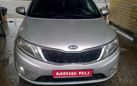 KIA Rio III рестайлинг, 2013 год, 900 000 рублей, 10 фотография