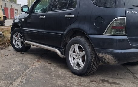 Mercedes-Benz M-Класс, 1999 год, 700 000 рублей, 4 фотография